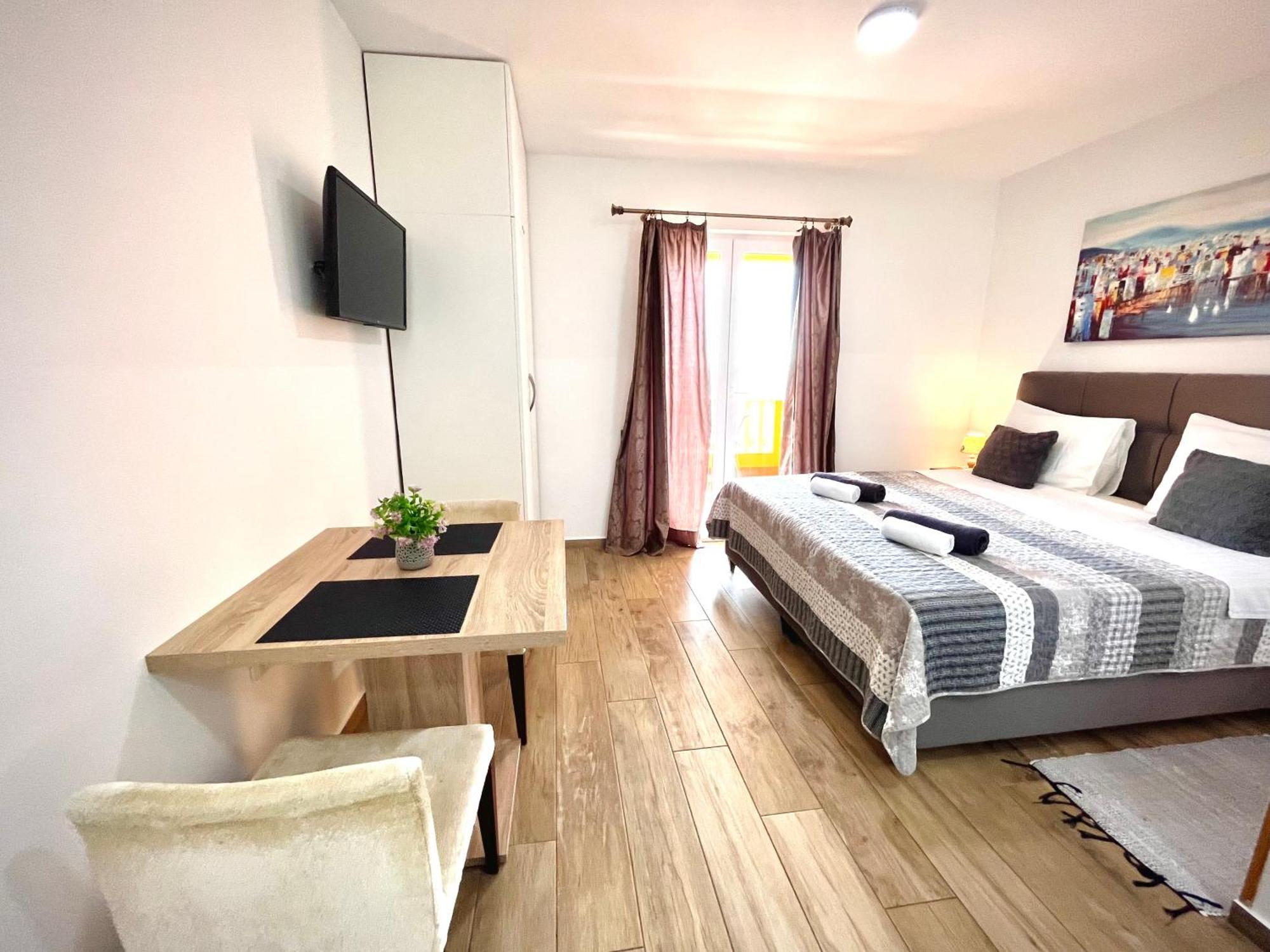 Apartments Sunset Млини Стая снимка