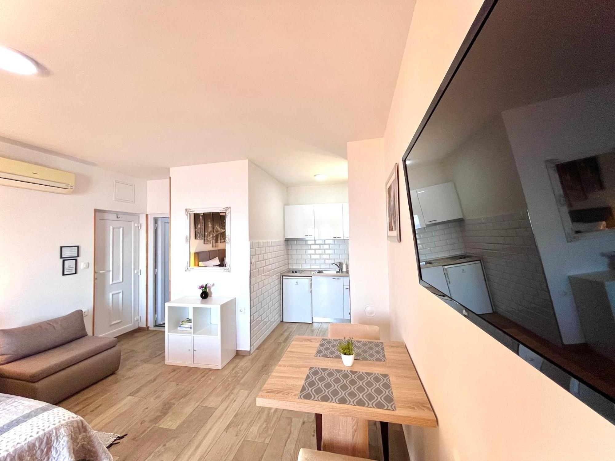Apartments Sunset Млини Екстериор снимка
