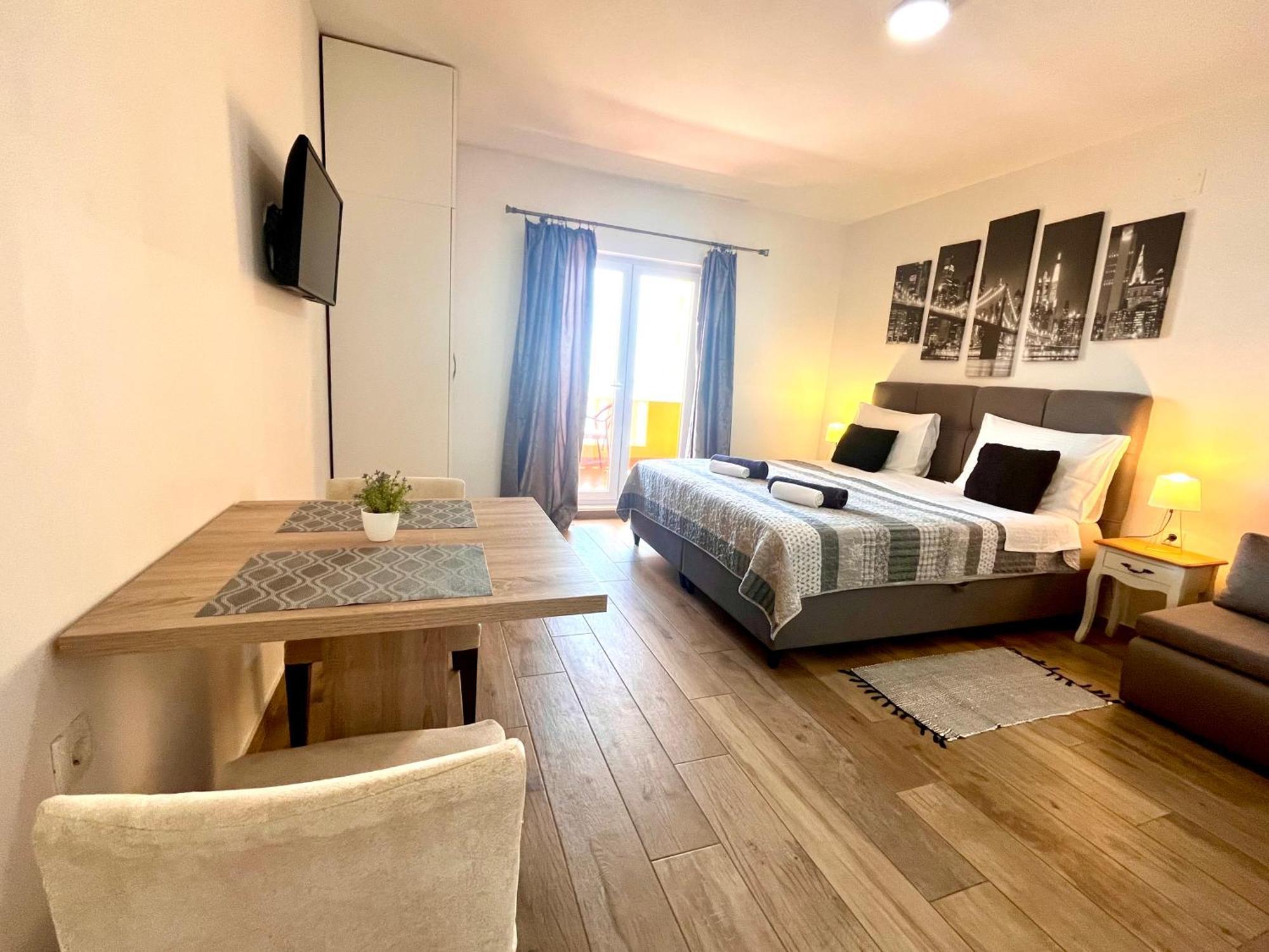 Apartments Sunset Млини Стая снимка
